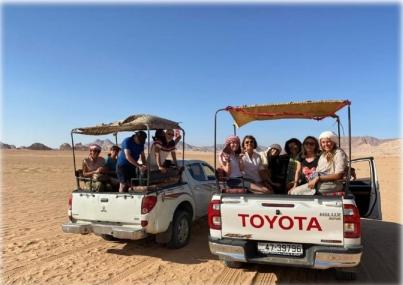 jeep image tourist